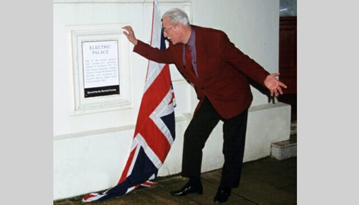 Tony Moss was the founder and President of the Cinema Theatre Association. He visited the Electric Palace in 2001 and unveiled the Harwich Society wall plaque.